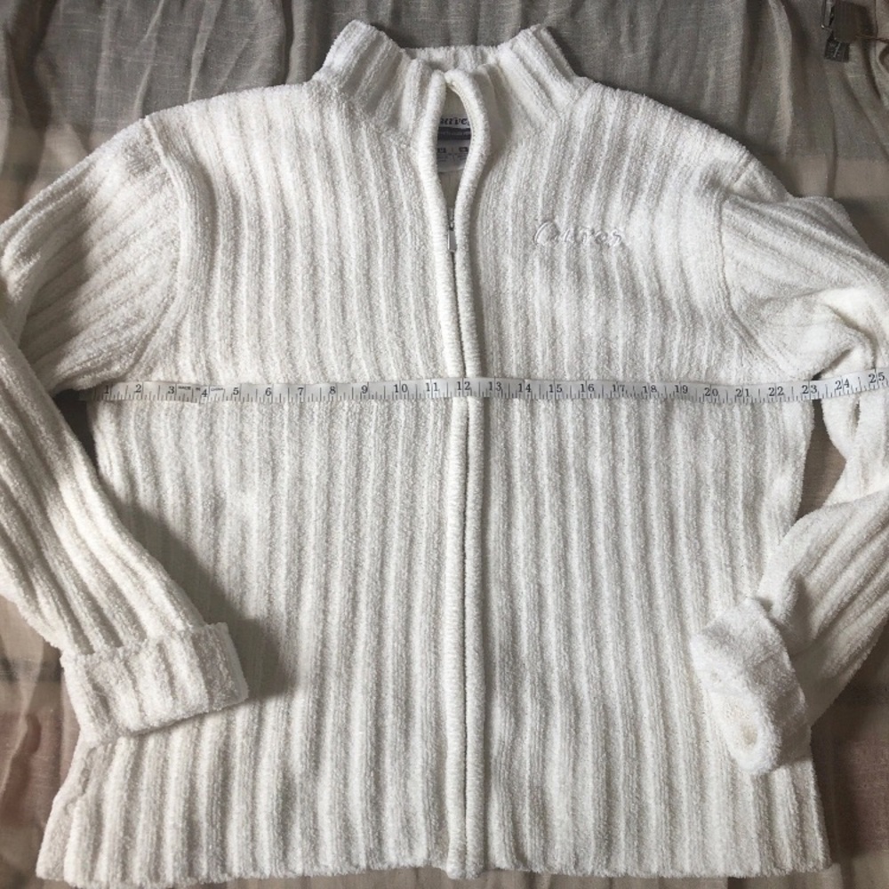 Curves Womens M Super Soft White Zip Up Fleece Sweater Jacket Embroidered Logo